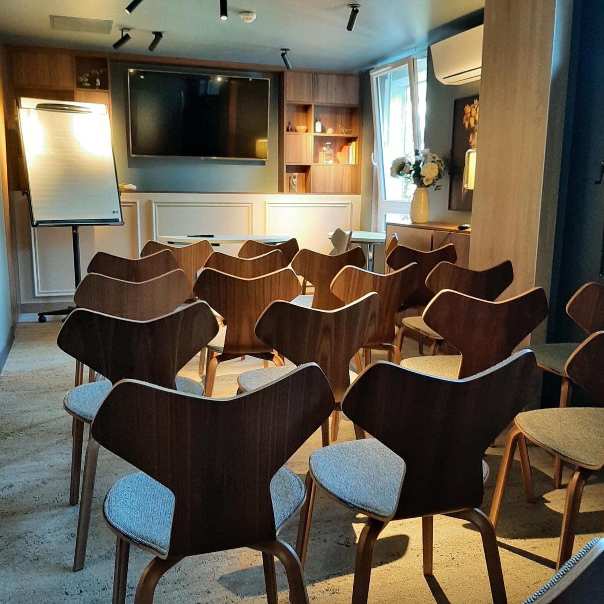 Logis Hotel Relais Saint Jacques - Chateauroux Deols Экстерьер фото