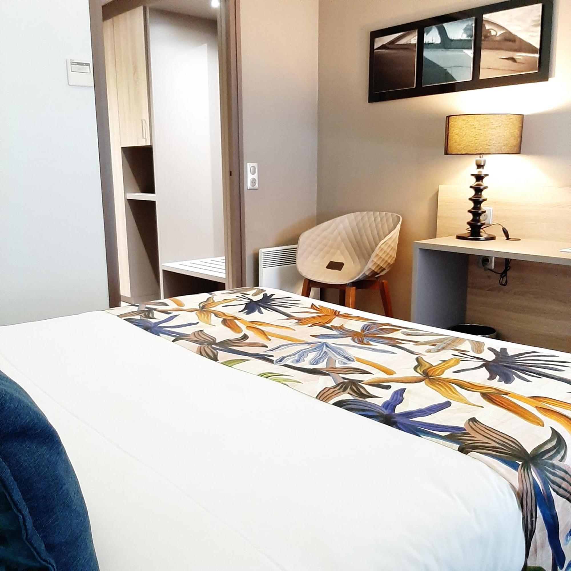 Logis Hotel Relais Saint Jacques - Chateauroux Deols Экстерьер фото