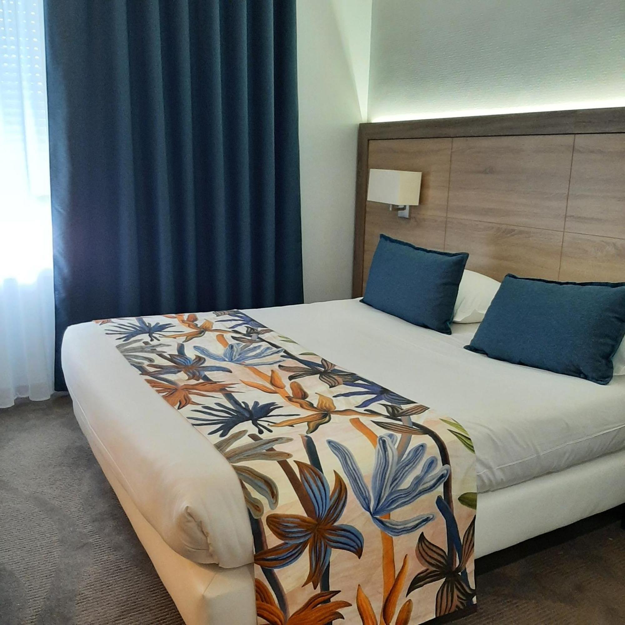 Logis Hotel Relais Saint Jacques - Chateauroux Deols Экстерьер фото