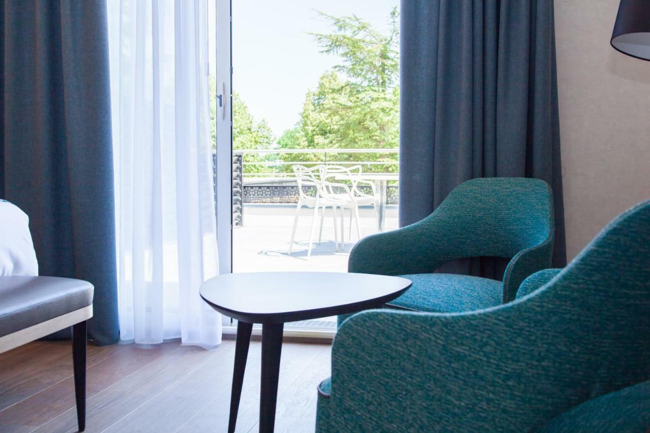 Logis Hotel Relais Saint Jacques - Chateauroux Deols Экстерьер фото
