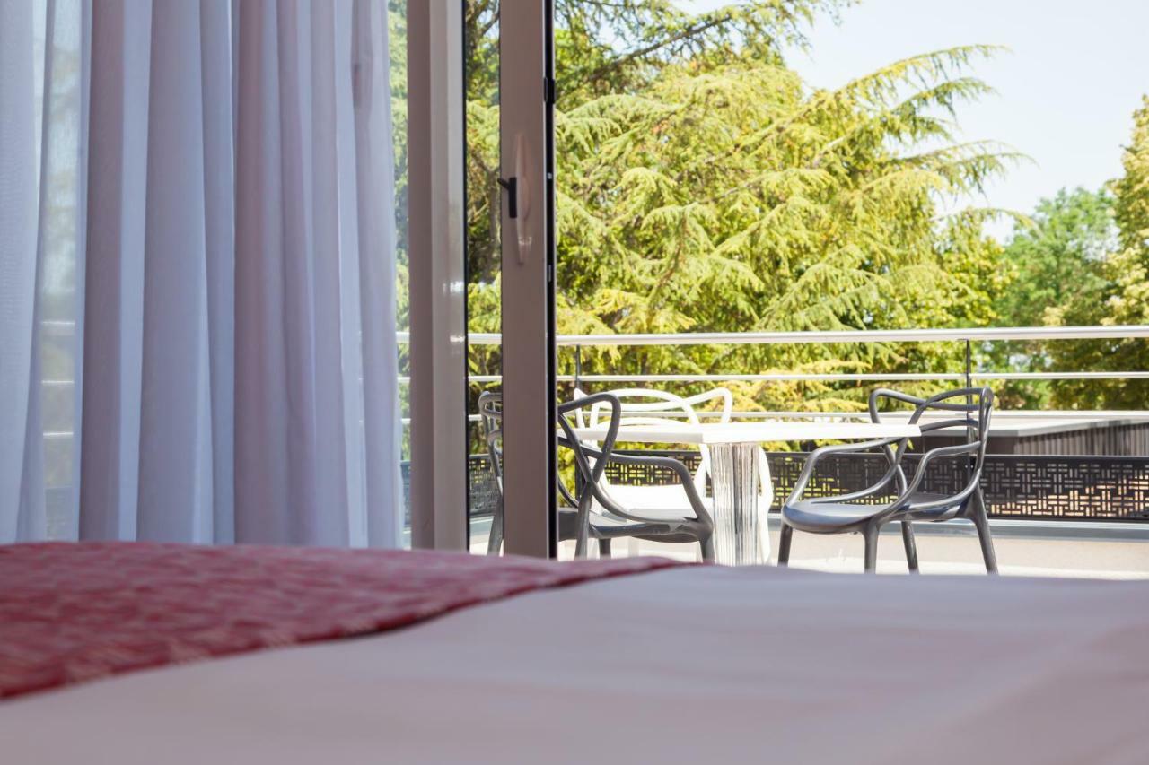 Logis Hotel Relais Saint Jacques - Chateauroux Deols Экстерьер фото
