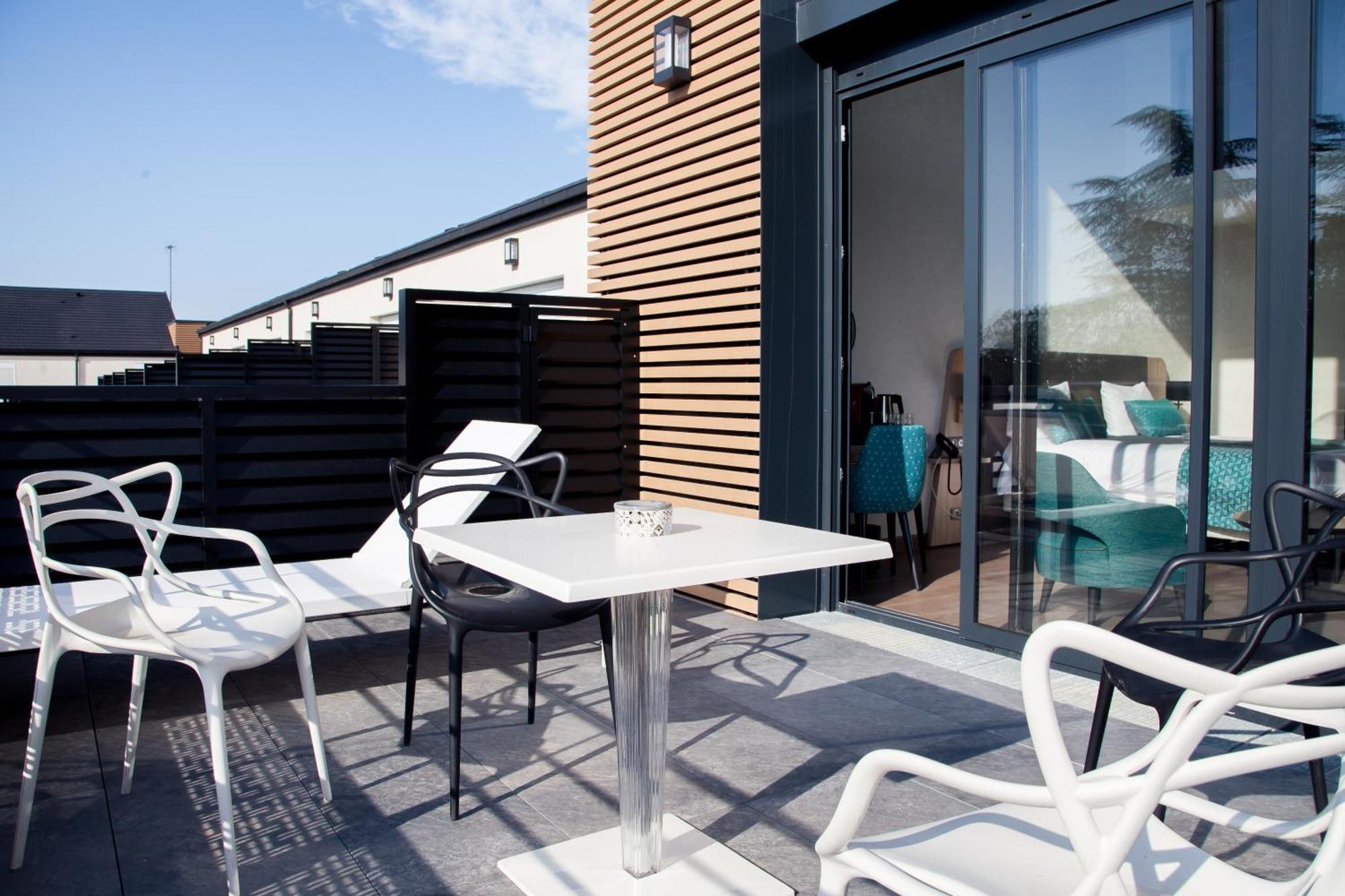 Logis Hotel Relais Saint Jacques - Chateauroux Deols Экстерьер фото