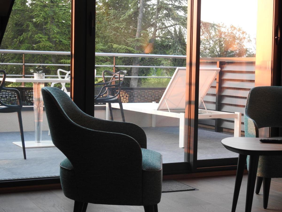 Logis Hotel Relais Saint Jacques - Chateauroux Deols Экстерьер фото