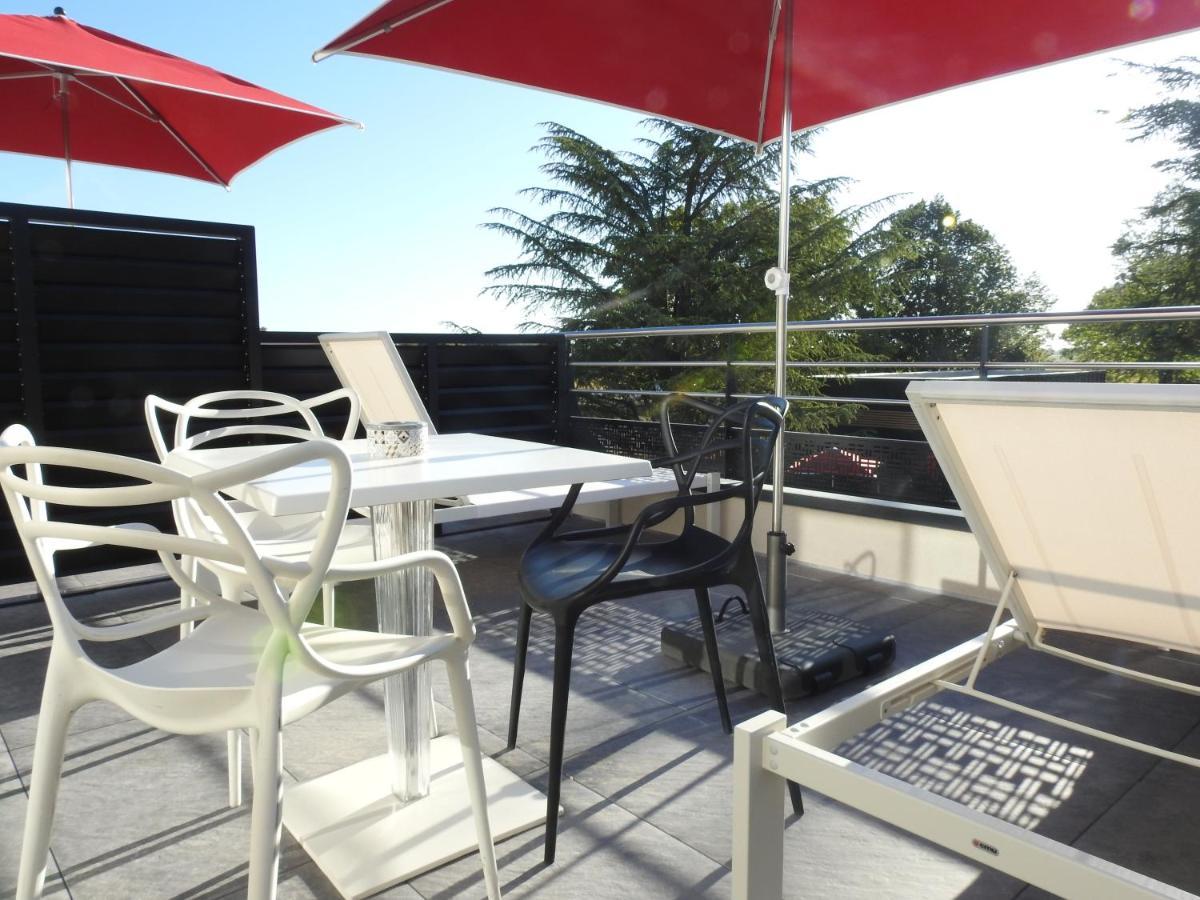 Logis Hotel Relais Saint Jacques - Chateauroux Deols Экстерьер фото
